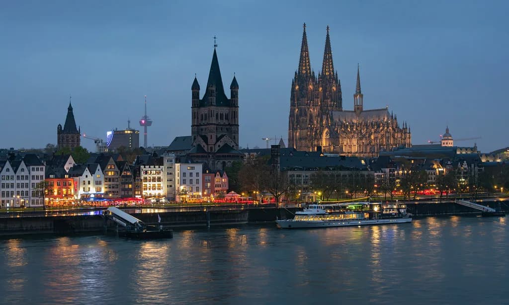 Agrippabad Cologne: Saunas, Pools and What to Expect
