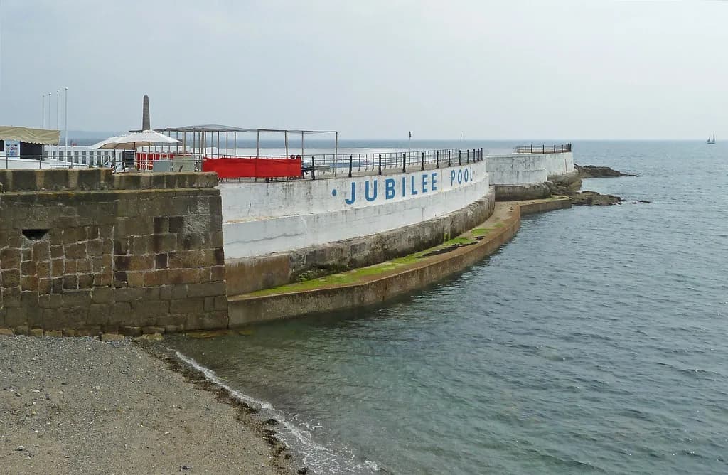 Saunas in Penzance: Where to Sweat and Cold-Dip