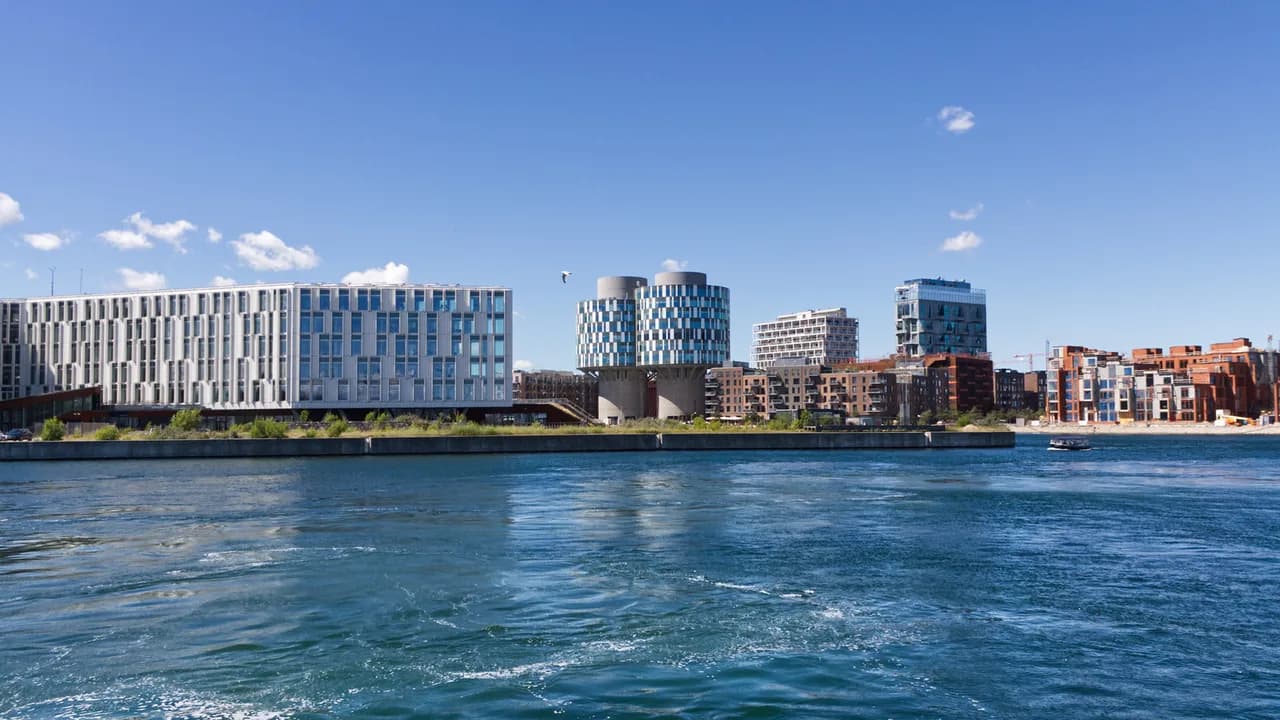 CopenHot Copenhagen: Saunas, Hot Tub Boats and Booking Tips