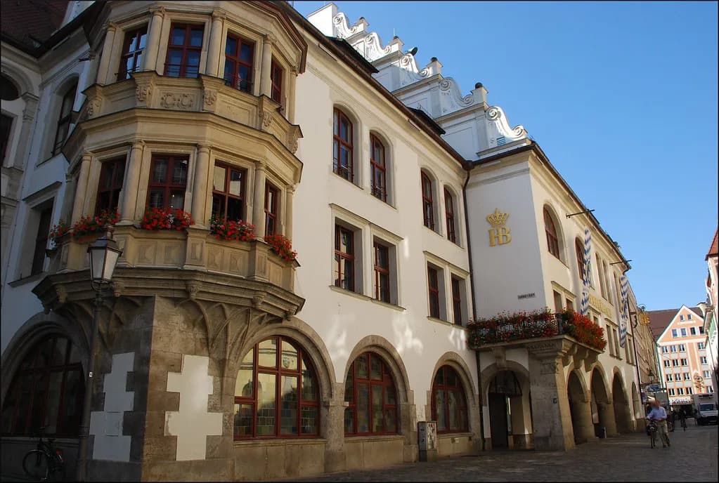Dantebad Munich: Sauna, Pools and How a Visit Works