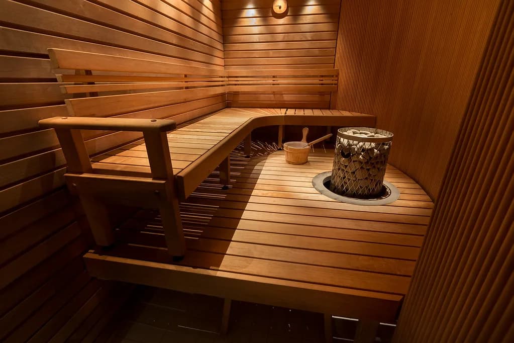Finnish Sauna Temperature: How Hot It Really Is and How to Bathe at That Heat
