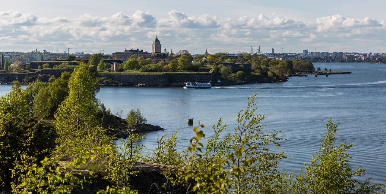 Lonna Sauna Helsinki: The Island Sauna Off Market Square
