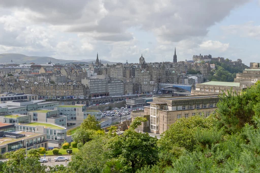 Outdoor Saunas in Edinburgh: Seaside, Harbour and Croft Heat