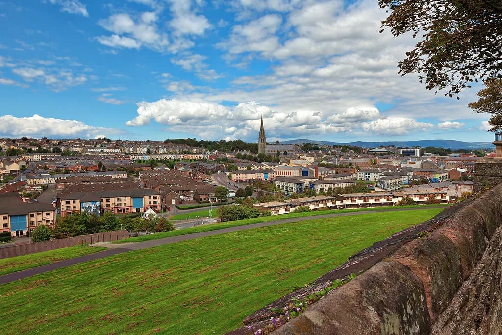 Saunas in Derry: Wood-Fired Heat & Private Suites