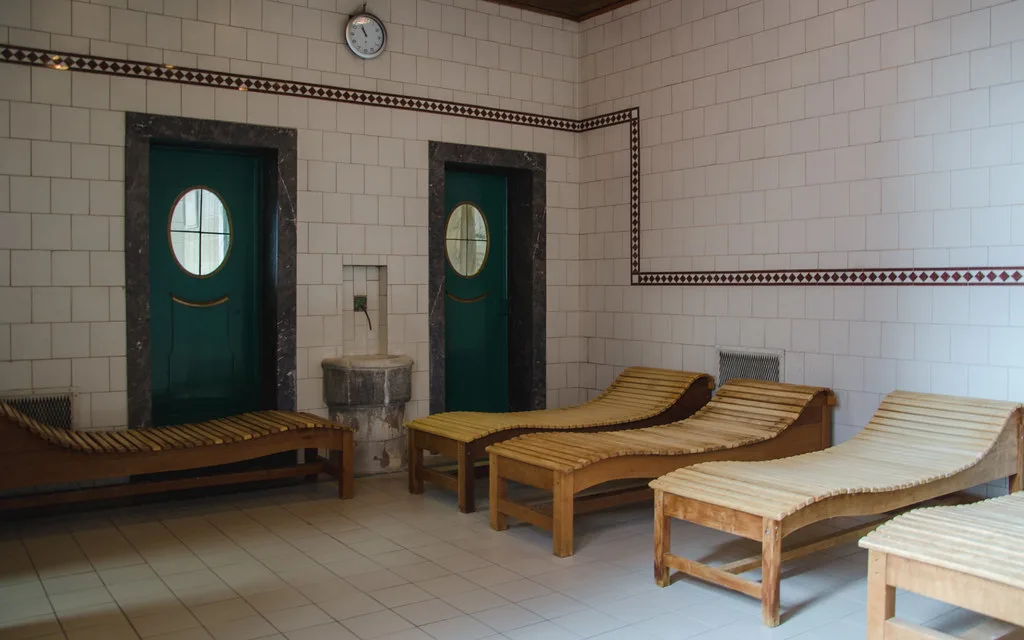 What to Wear in a Sauna in Europe: Your Guide to Etiquette