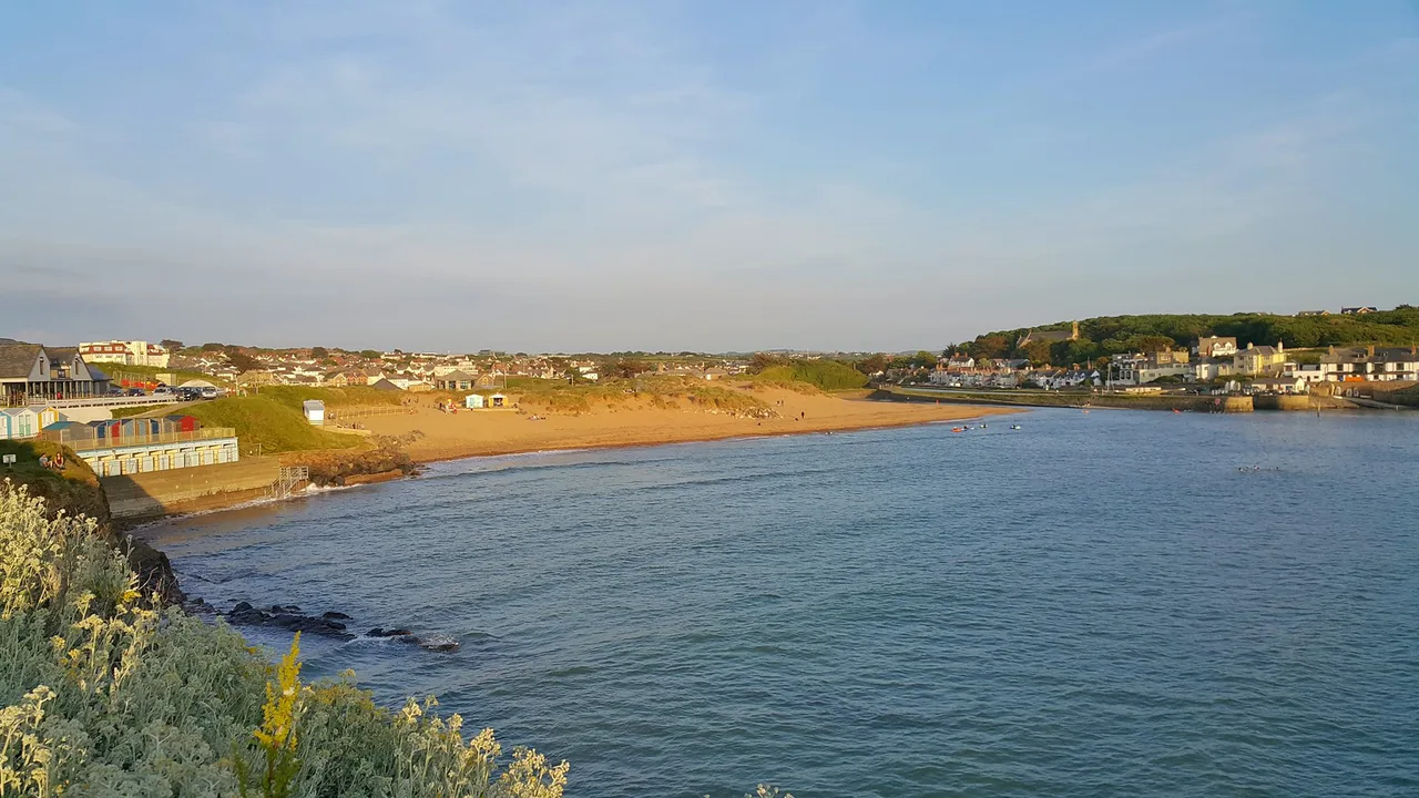 Bude inner harbour at high tide