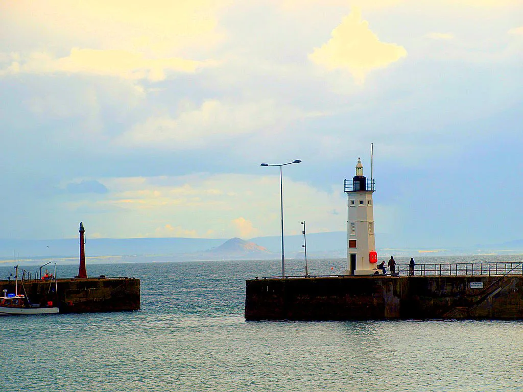 Anstruther Harbour Bar, North Berwick