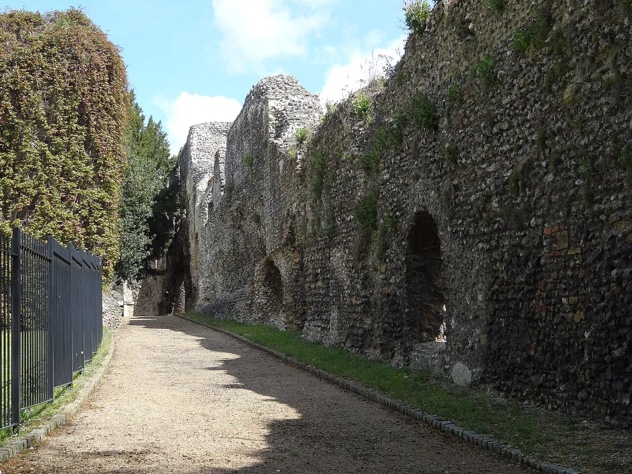 Reading, UK - panoramio