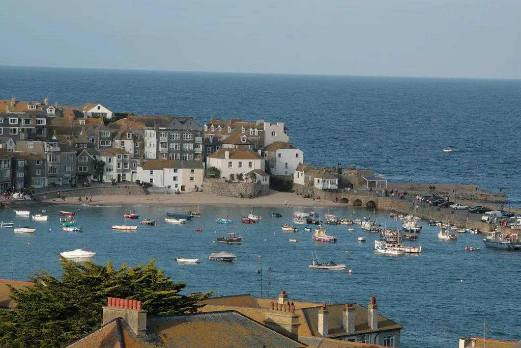 St. Ives 10