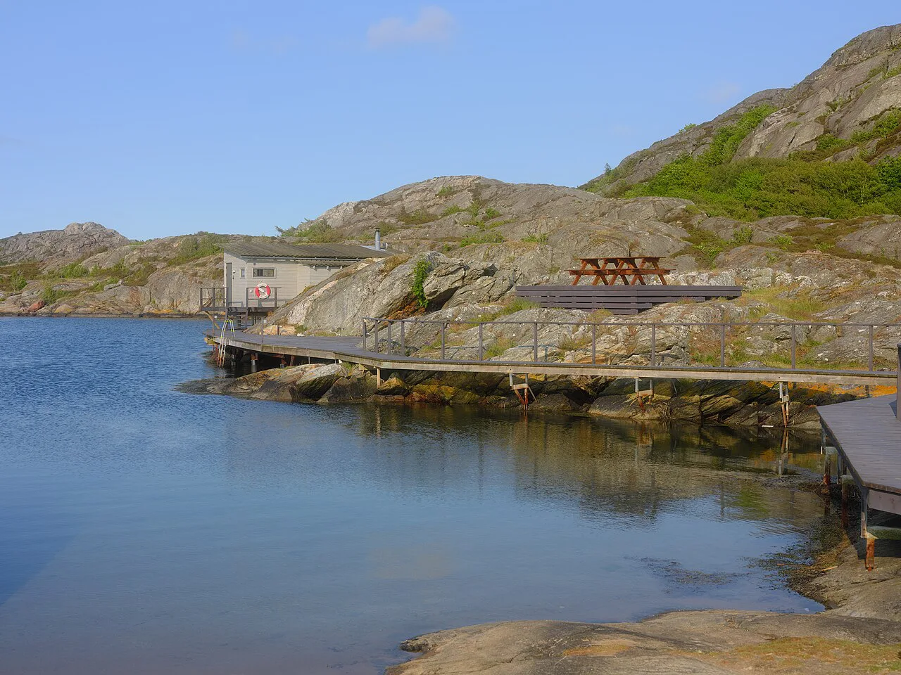 Björholmen bastu May, Europe